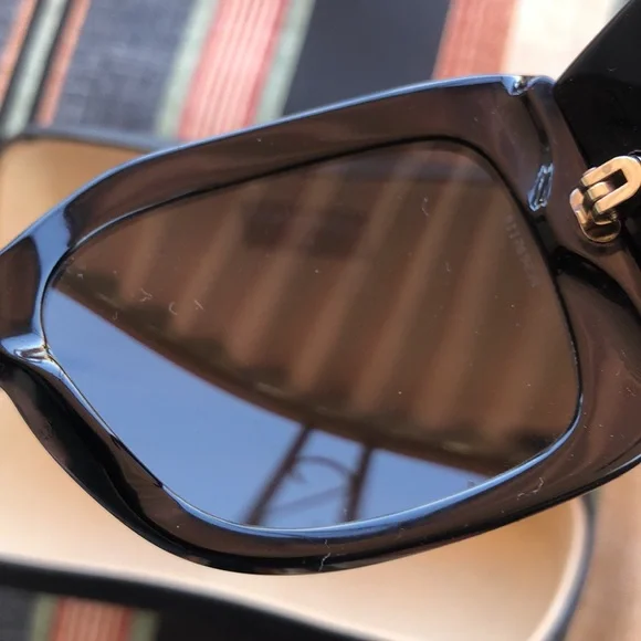 Chanel glasses scratched lens authentic see description - Picture 7 of 15